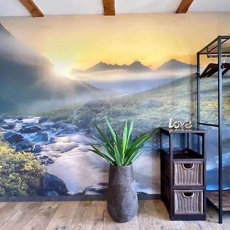アパート Unique Chalet Lake & Mountain View ベアテンベルク
